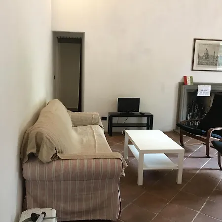 Pilastri 35 פירנצה